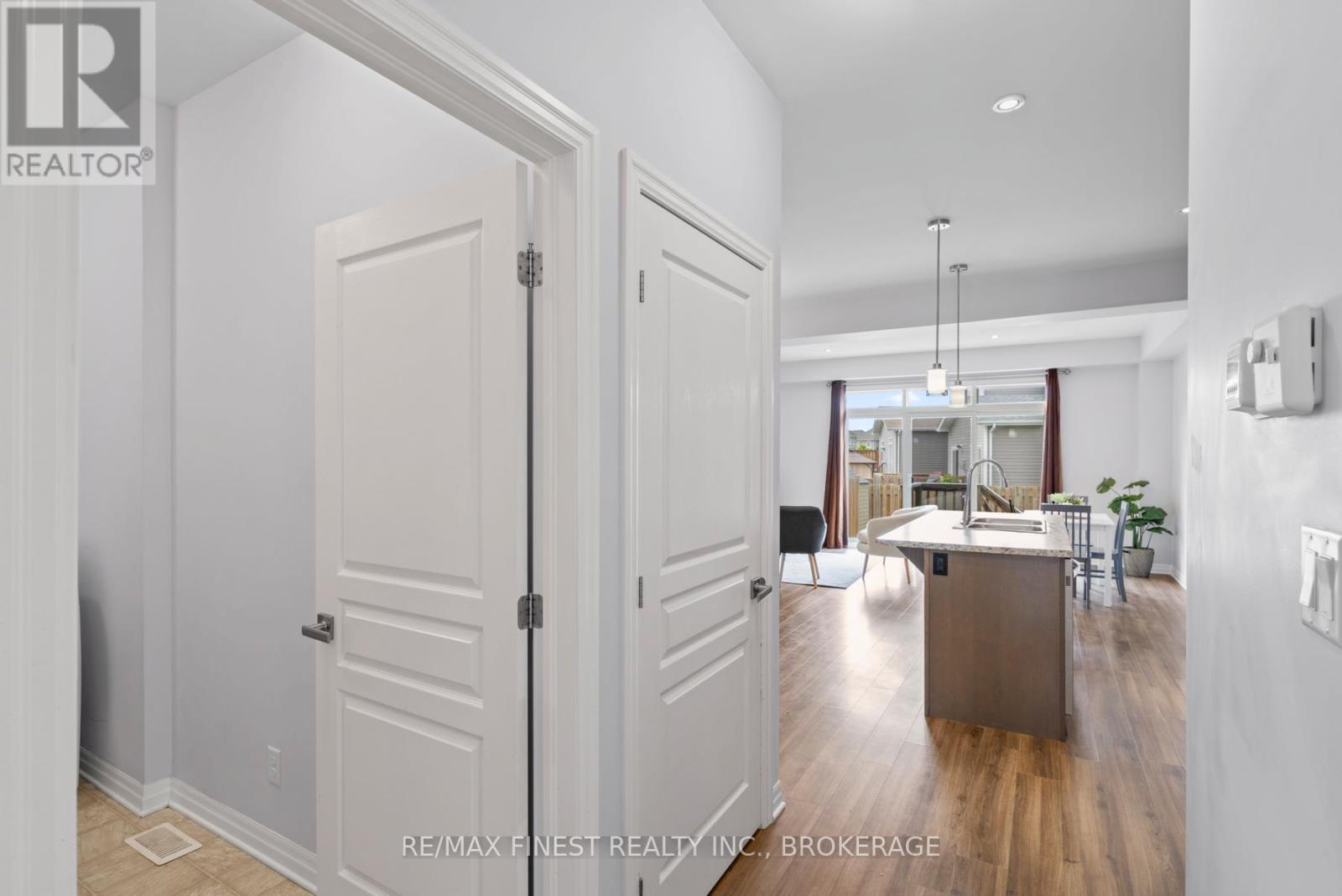 937 Riverview Way, Kingston (Kingston East (Incl Barret Crt)), Ontario  K7K 7J8 - Photo 7 - X12491264