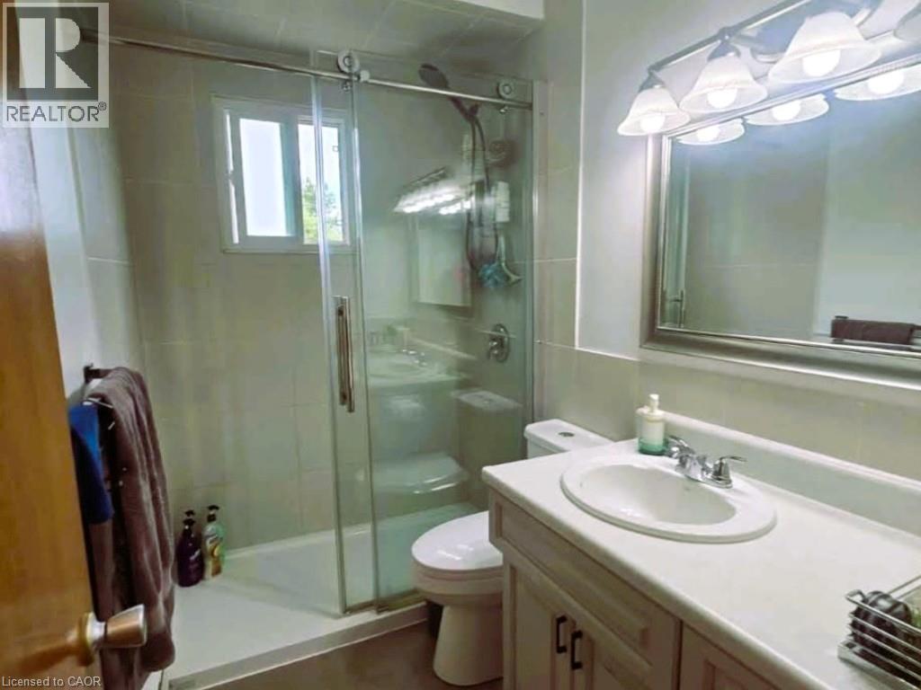 164 Donald Street, Kitchener, Ontario  N2B 3G8 - Photo 10 - 40779133