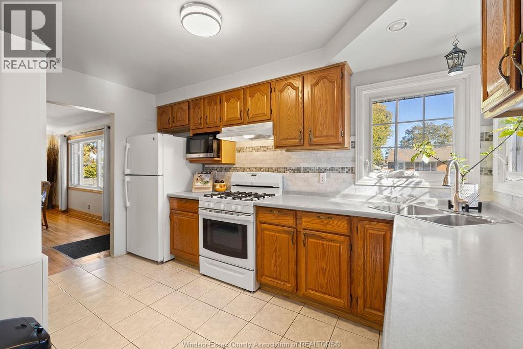 1179 Esdras, Windsor, Ontario  N8S 2N3 - Photo 10 - 25027563