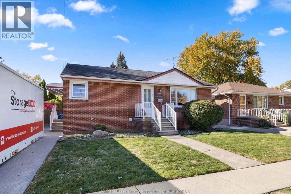 1179 ESDRAS, windsor, Ontario