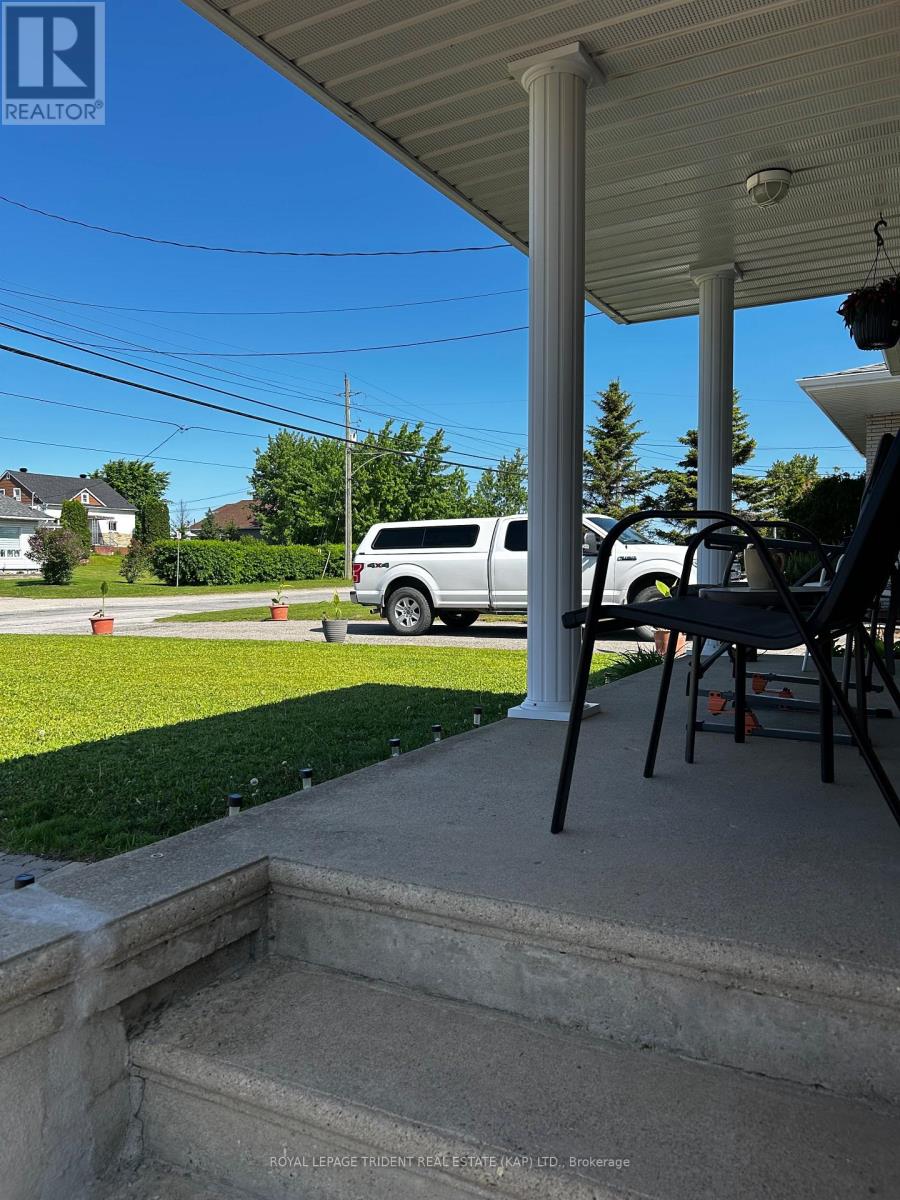 14 Brunelle Road S, Kapuskasing, Ontario  P5N 2T2 - Photo 4 - T12237552