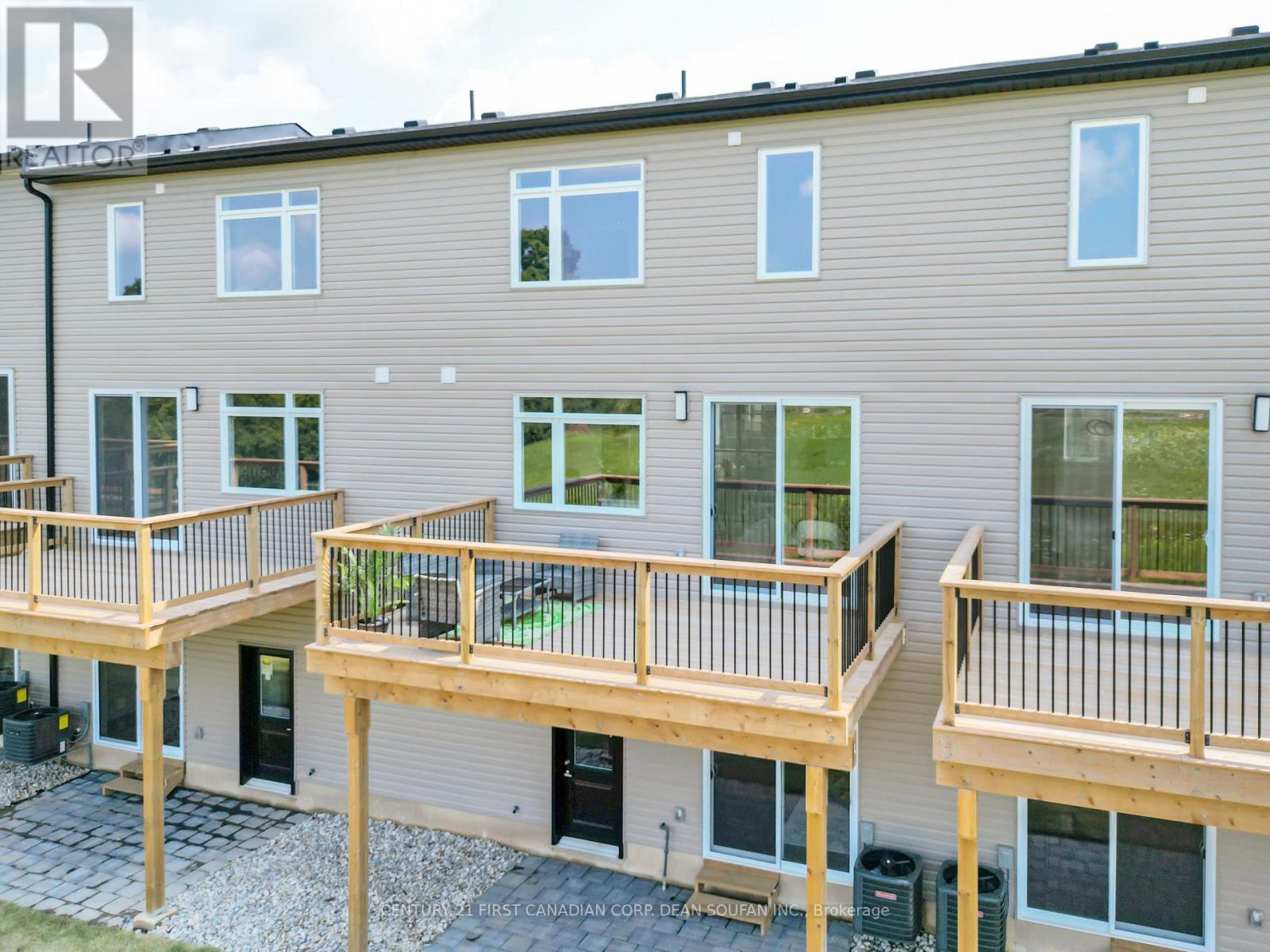 6 - 349 Southdale Road E, London South (South W), Ontario  N6E 1A2 - Photo 34 - X12491090