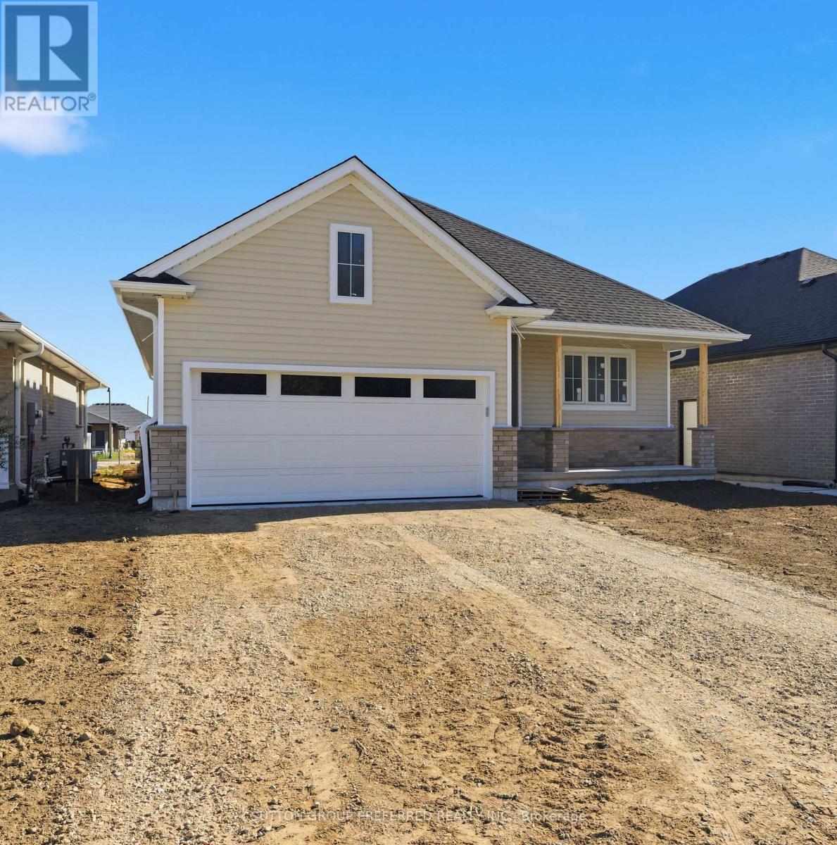 37 Ayrshire Avenue, St. Thomas, Ontario  N5P 3S6 - Photo 3 - X12491212