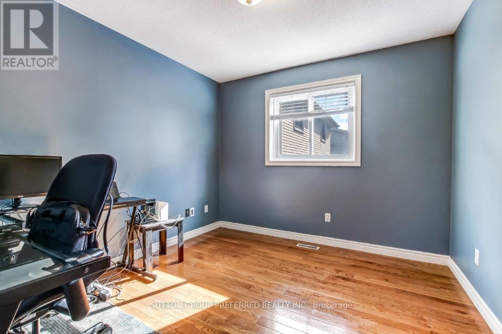 296 Bournemouth Drive, London East (East I), Ontario  N5V 4S5 - Photo 15 - X12491344