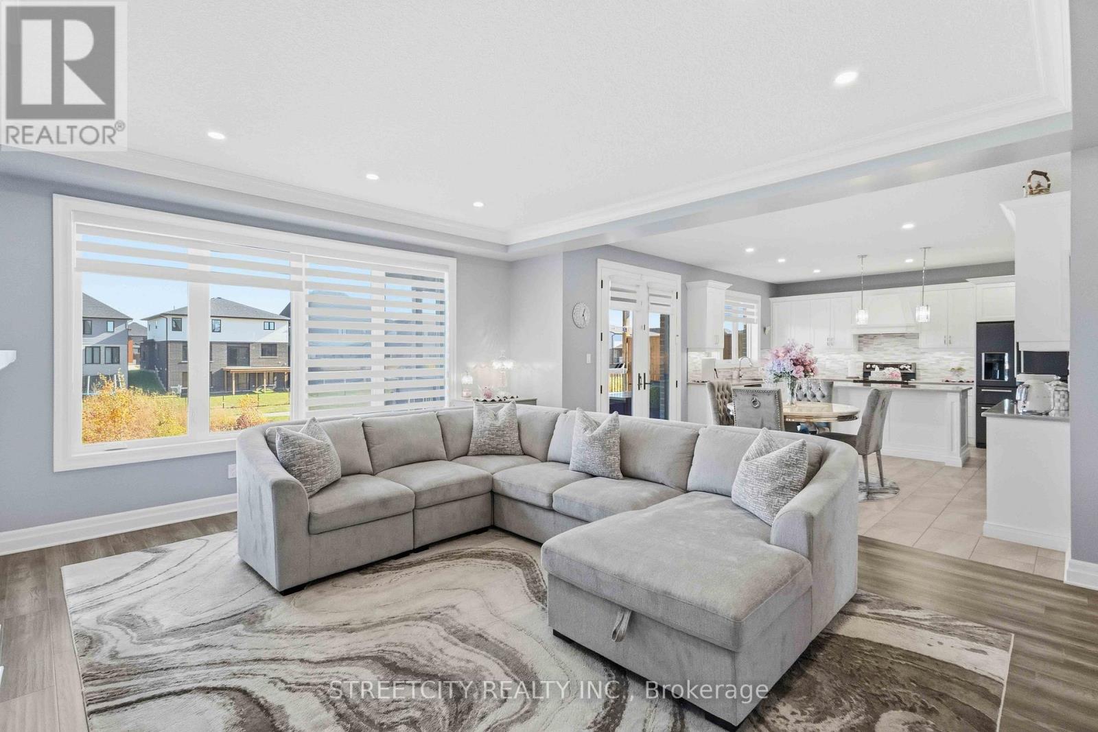 1391 Medway Park Drive, London North (North S), Ontario  N6G 0Z6 - Photo 13 - X12491348