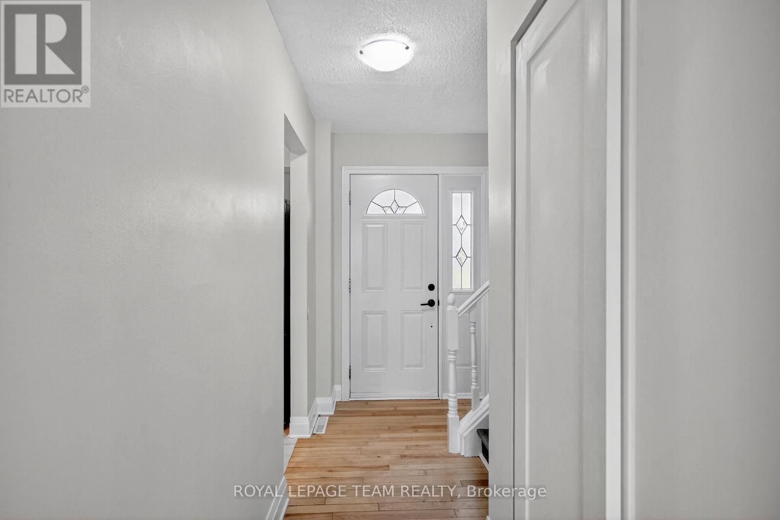 A - 434 Moodie Drive, Ottawa, Ontario  K2H 8A6 - Photo 4 - X12491120