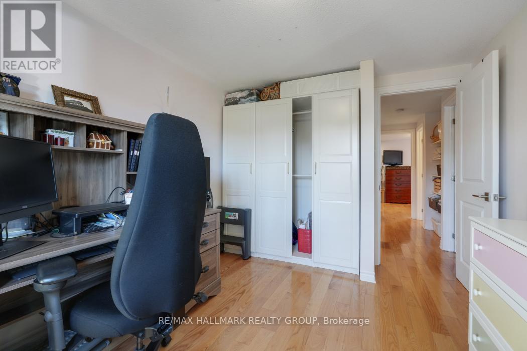 2534 Southvale Crescent, Ottawa, Ontario  K1B 5B4 - Photo 17 - X12491204