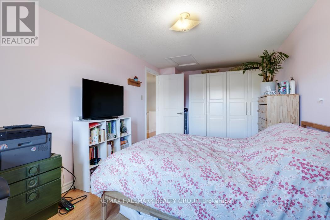 2534 Southvale Crescent, Ottawa, Ontario  K1B 5B4 - Photo 19 - X12491204