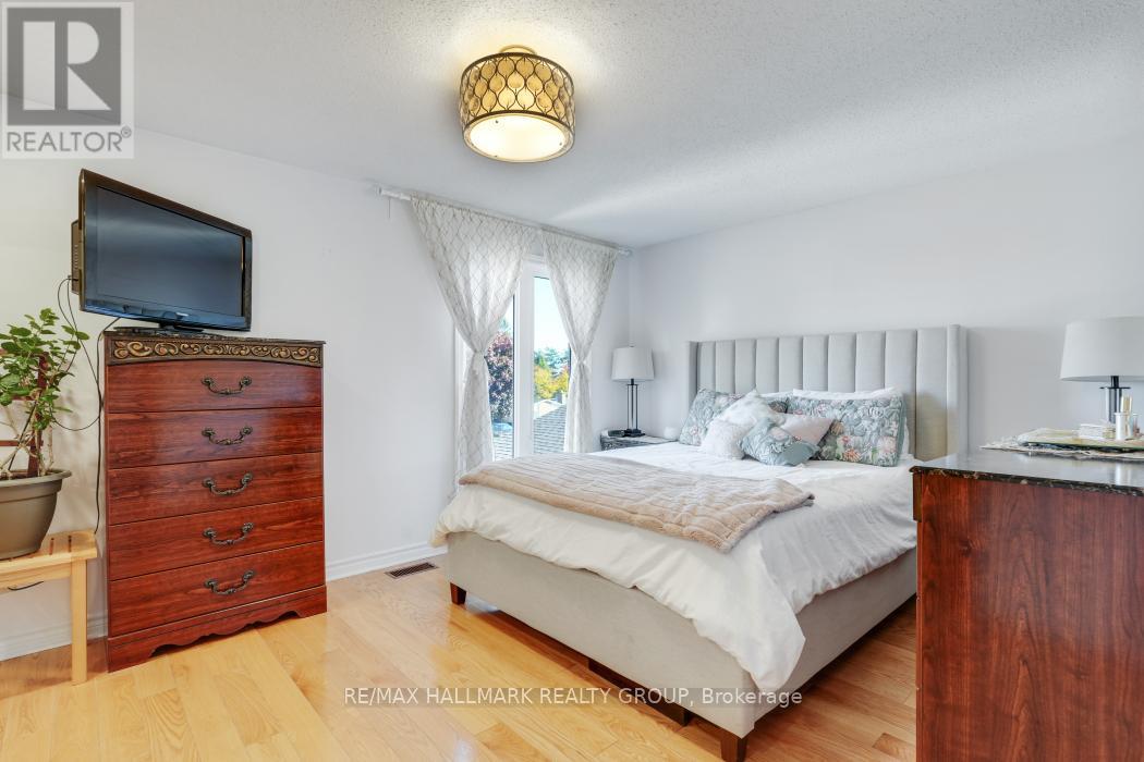 2534 Southvale Crescent, Ottawa, Ontario  K1B 5B4 - Photo 21 - X12491204