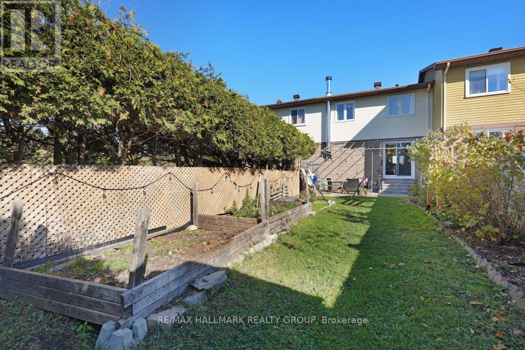 2534 Southvale Crescent, Ottawa, Ontario  K1B 5B4 - Photo 31 - X12491204