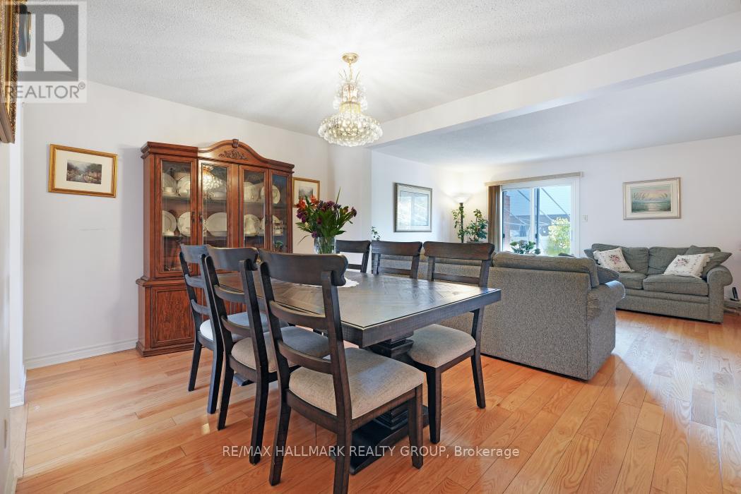 2534 Southvale Crescent, Ottawa, Ontario  K1B 5B4 - Photo 9 - X12491204