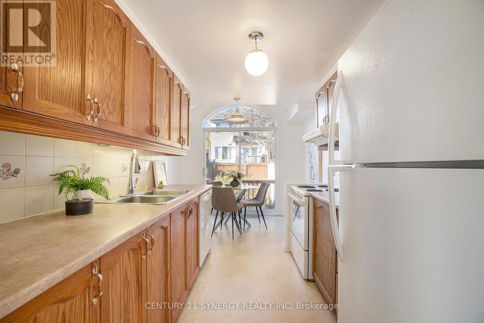 3 Villandry Street, Ottawa, Ontario  K2G 6X7 - Photo 9 - X12491330