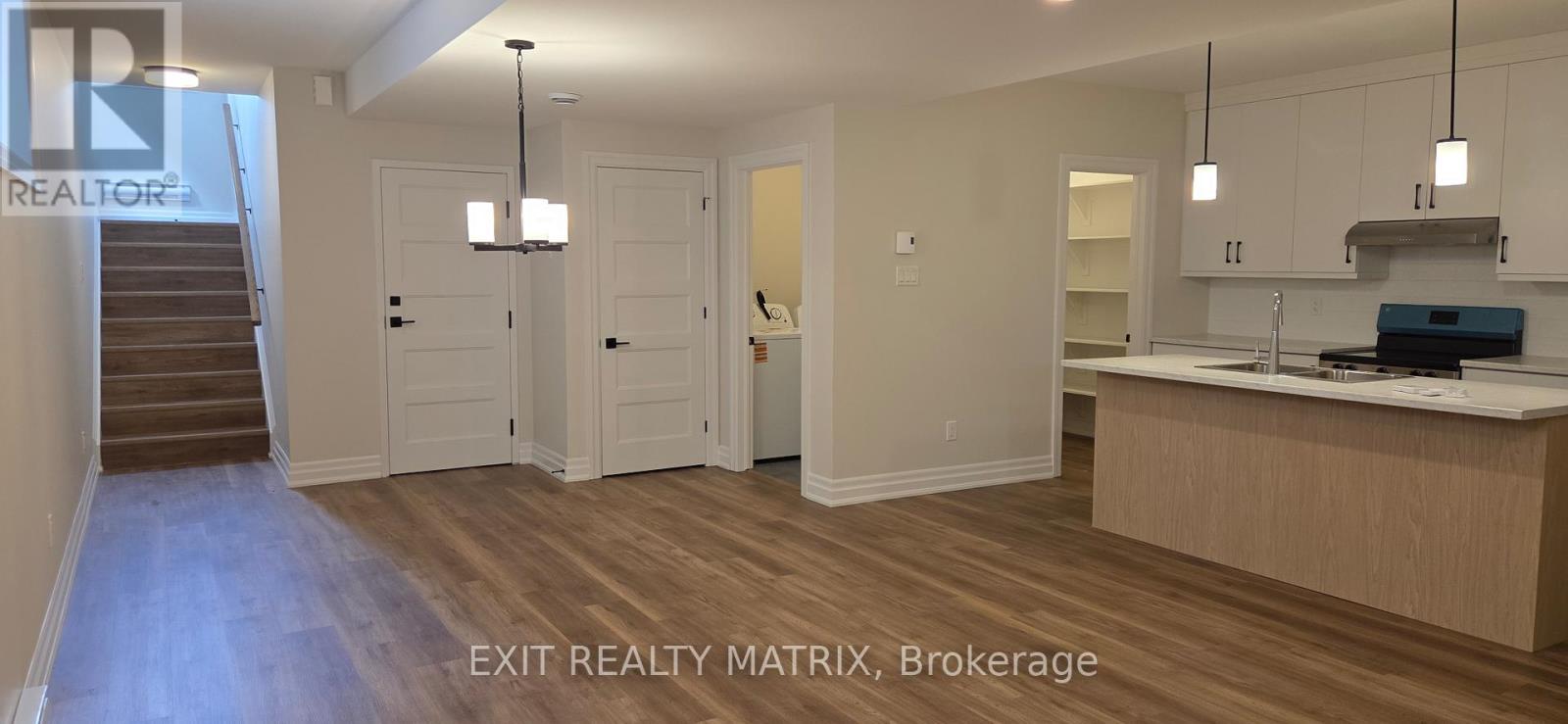 A - 542 Regina Street, Russell, Ontario  K0A 1W0 - Photo 7 - X12491346