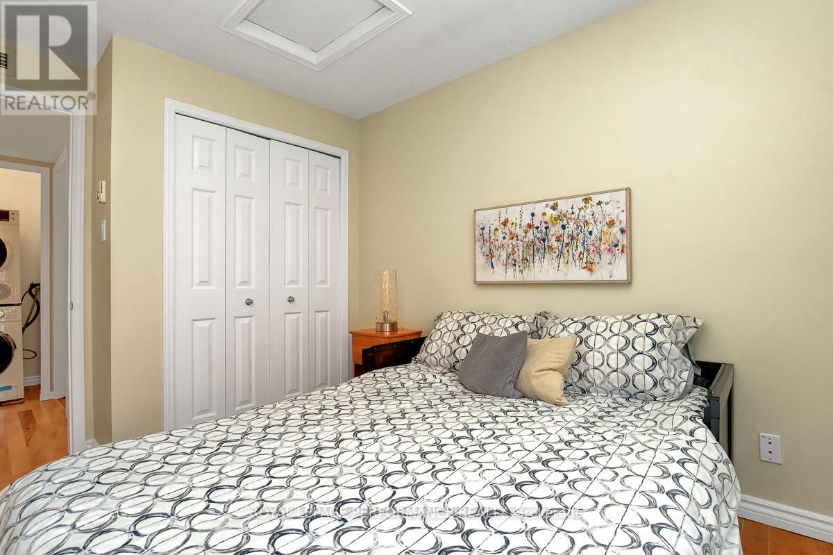 3 - 2 Columbus Avenue, Ottawa, Ontario  K1K 1R3 - Photo 23 - X12491390