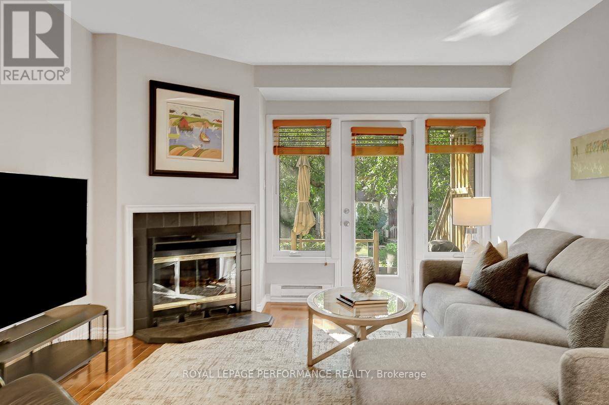 3 - 2 Columbus Avenue, Ottawa, Ontario  K1K 1R3 - Photo 4 - X12491390