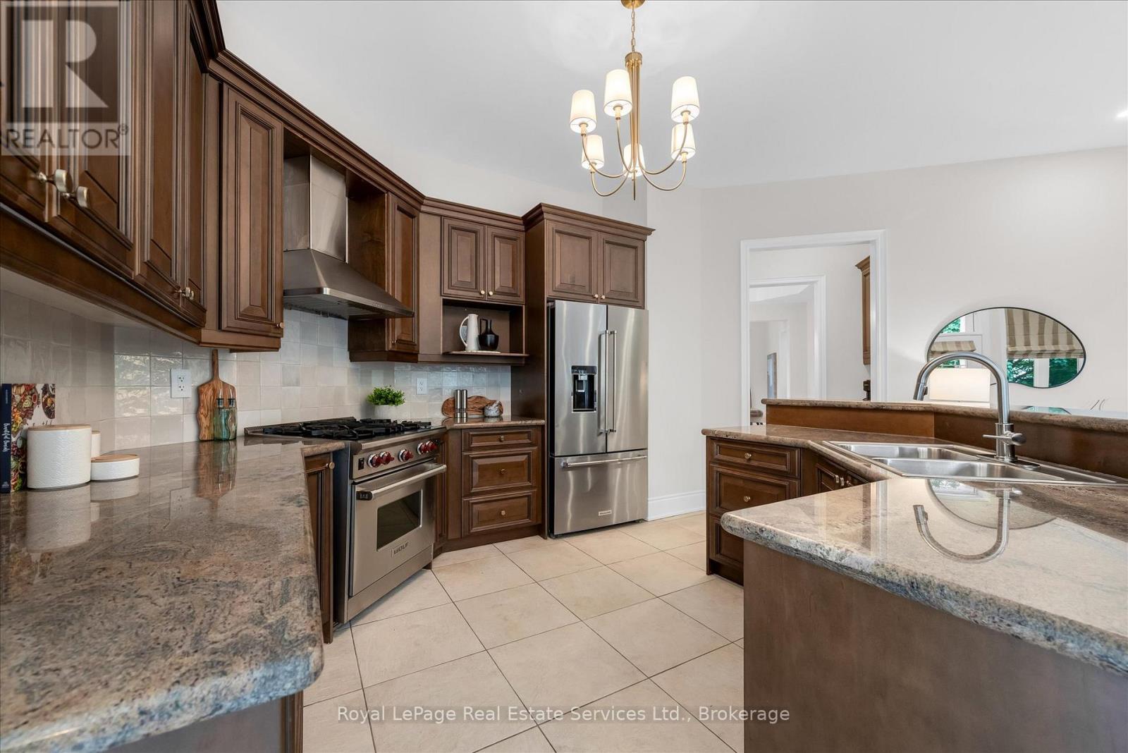 3340 Mistwell Crescent, Oakville, Ontario  L6L 0A3 - Photo 19 - W12491100