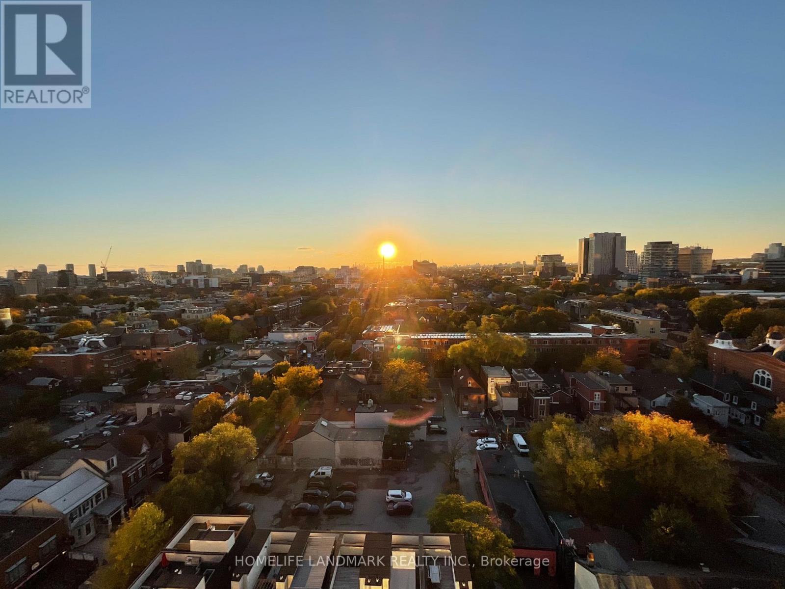 1314 - 195 MCCAUL STREET, Toronto, Ontario