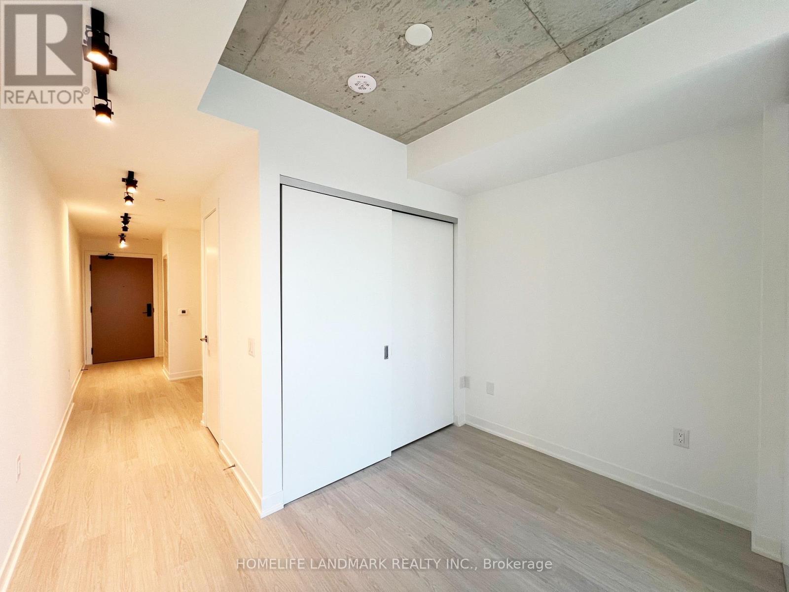 1314 - 195 Mccaul Street, Toronto, Ontario  M5T 0E5 - Photo 9 - C12490962