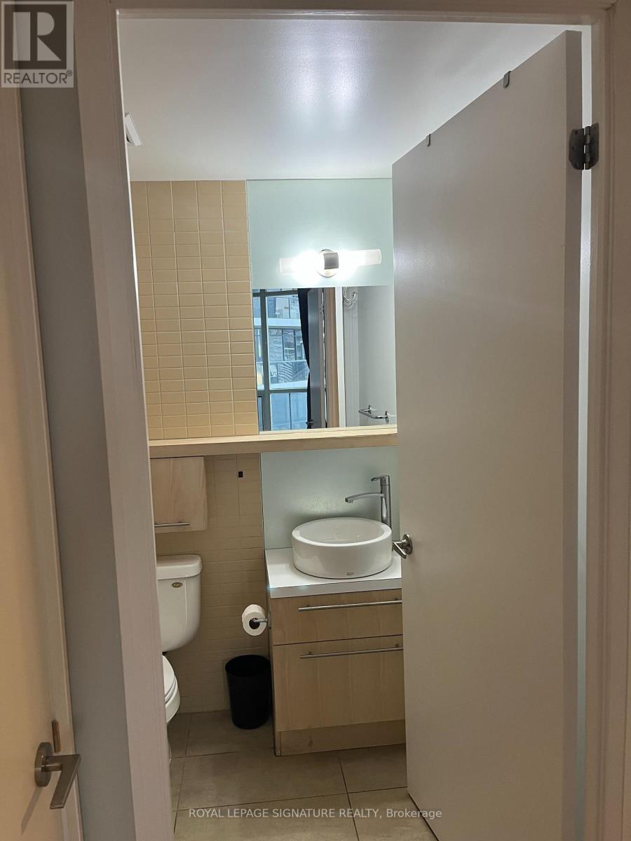 3005 - 25 Carlton Street, Toronto, Ontario  M5B 1L4 - Photo 13 - C12491018