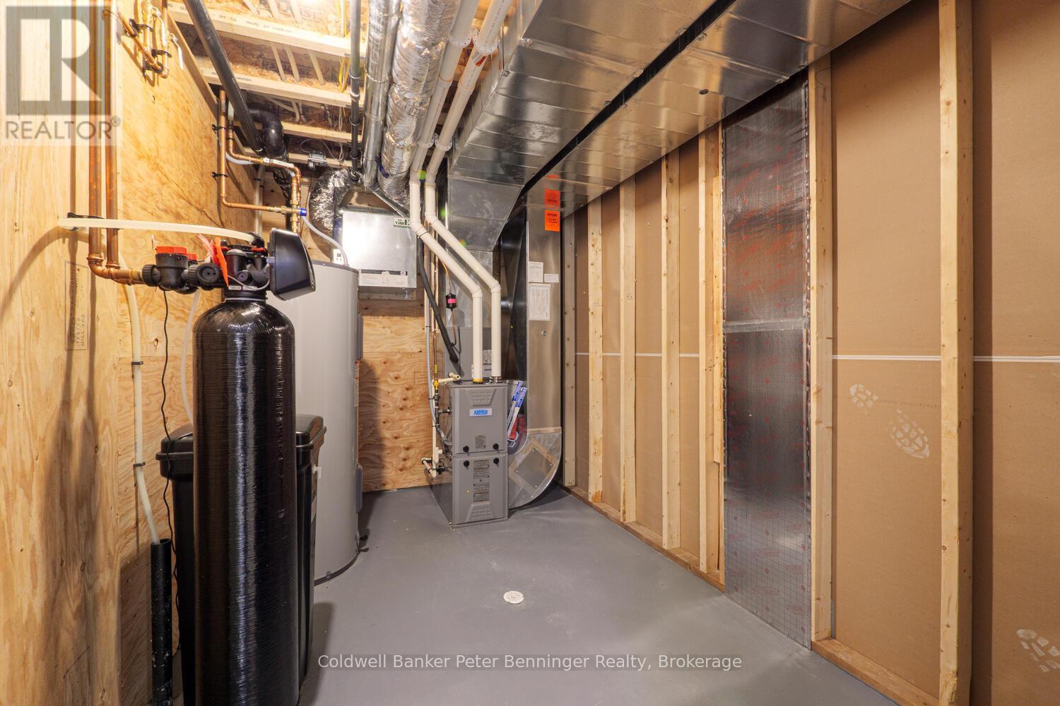 419 Park Street W, West Grey, Ontario  N0G 1R0 - Photo 35 - X12473727