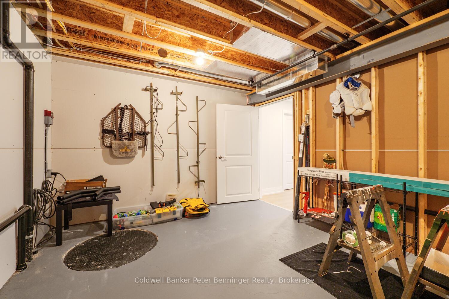 419 Park Street W, West Grey, Ontario  N0G 1R0 - Photo 33 - X12473727