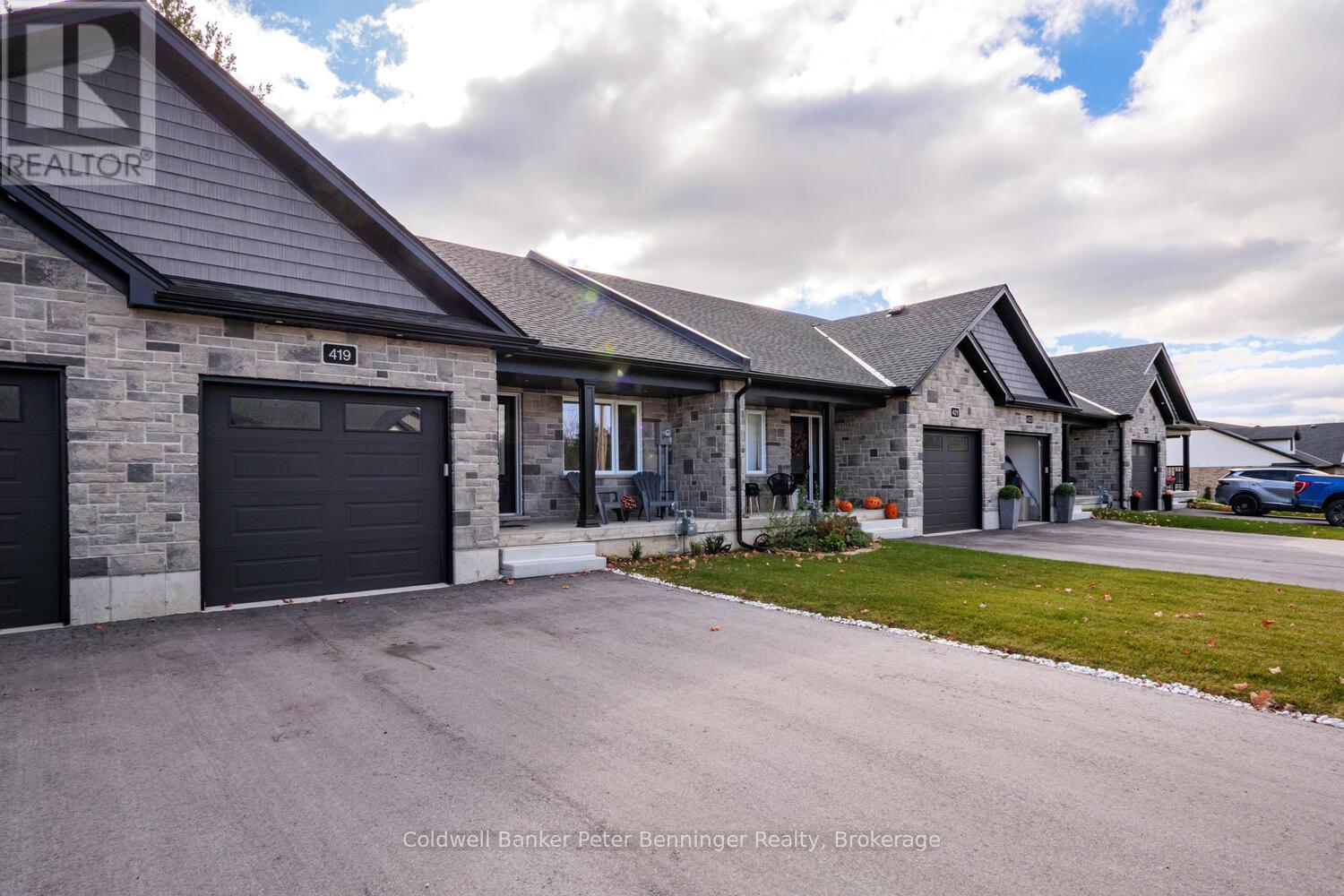 419 Park Street W, West Grey, Ontario  N0G 1R0 - Photo 3 - X12473727