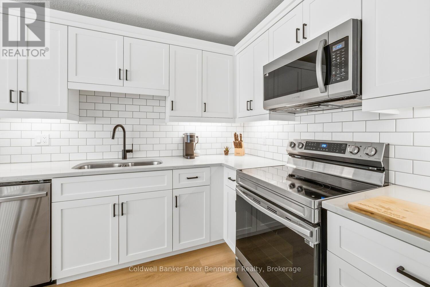 419 Park Street W, West Grey, Ontario  N0G 1R0 - Photo 17 - X12473727