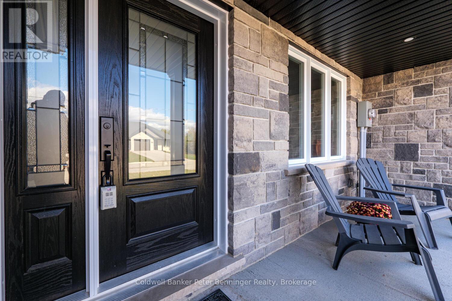 419 Park Street W, West Grey, Ontario  N0G 1R0 - Photo 9 - X12473727