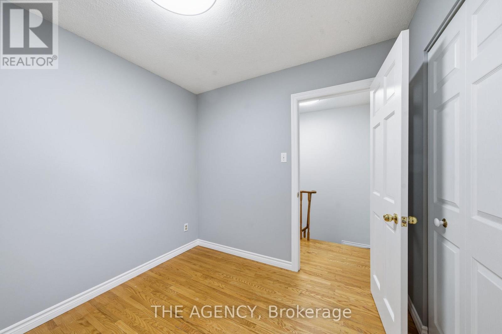 8a Maryland Boulevard, Toronto, Ontario  M4C 5C9 - Photo 23 - E12487856