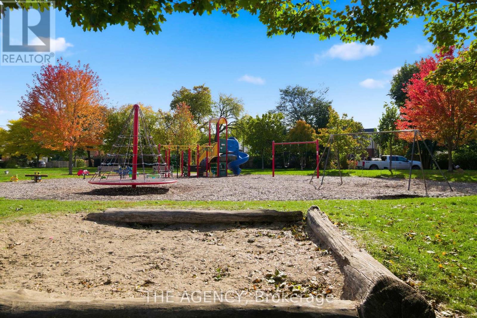 8a Maryland Boulevard, Toronto, Ontario  M4C 5C9 - Photo 48 - E12487856