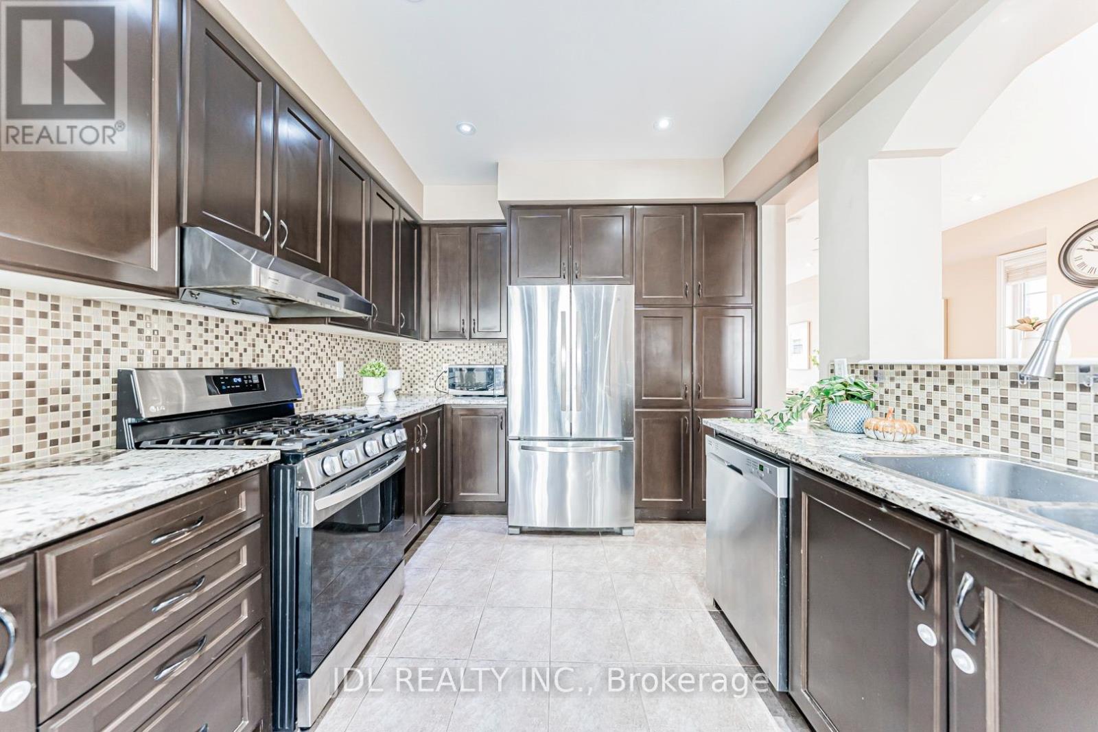 14 Duncan Road, Markham, Ontario  L6B 0T4 - Photo 19 - N12489368