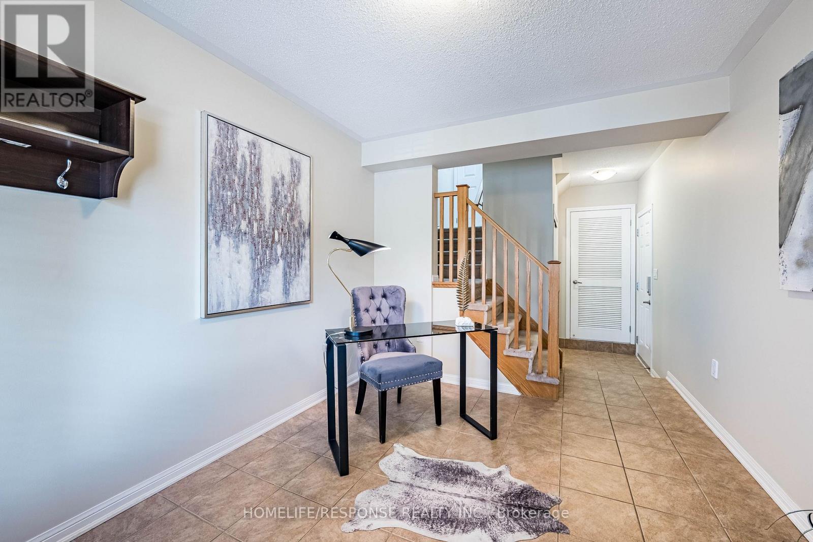 941 Hasselfeldt Heights, Milton (Co Coates), Ontario  L9T 0M5 - Photo 2 - W12468004