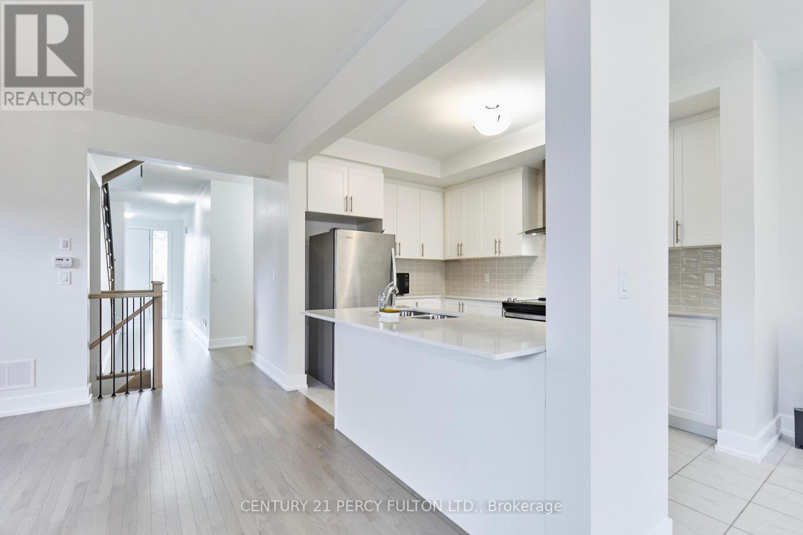 47 Dorian Drive, Whitby, Ontario  L1P 0L6 - Photo 10 - E12491002