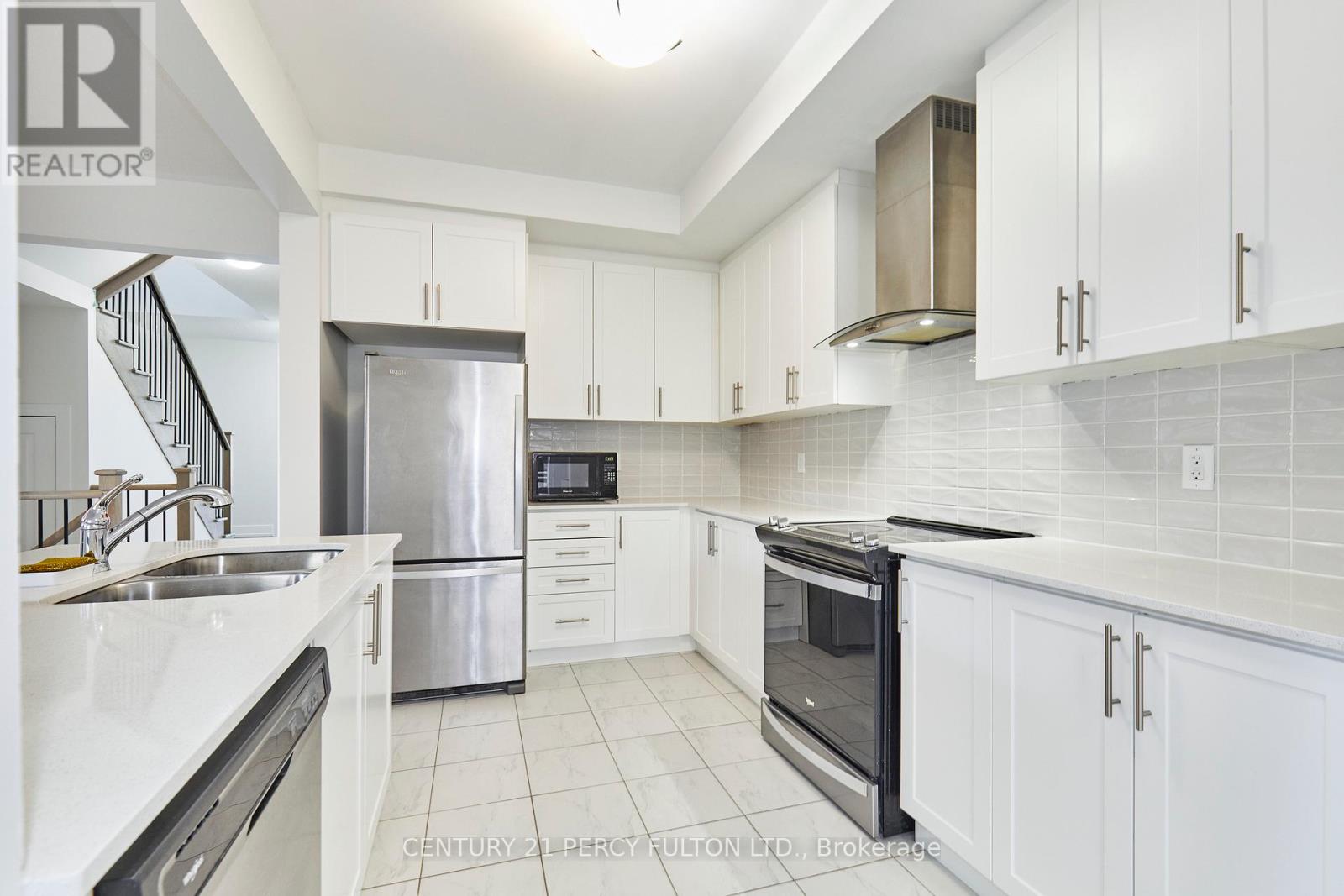 47 Dorian Drive, Whitby, Ontario  L1P 0L6 - Photo 11 - E12491002