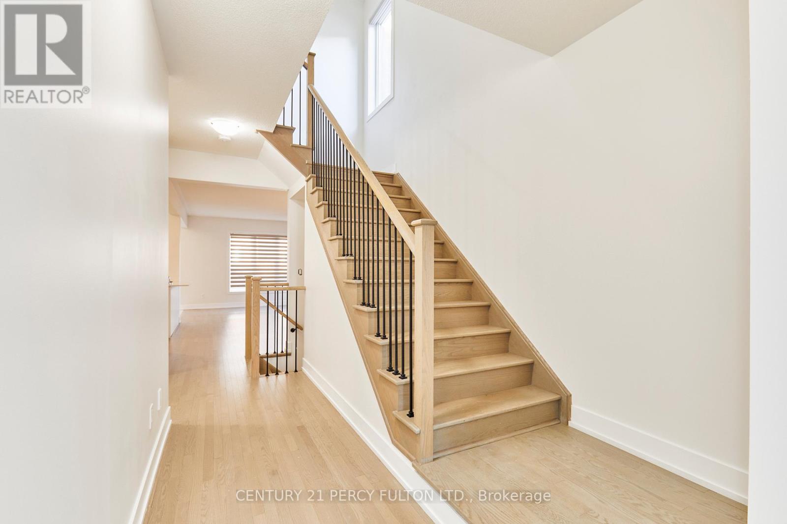 47 Dorian Drive, Whitby, Ontario  L1P 0L6 - Photo 4 - E12491002