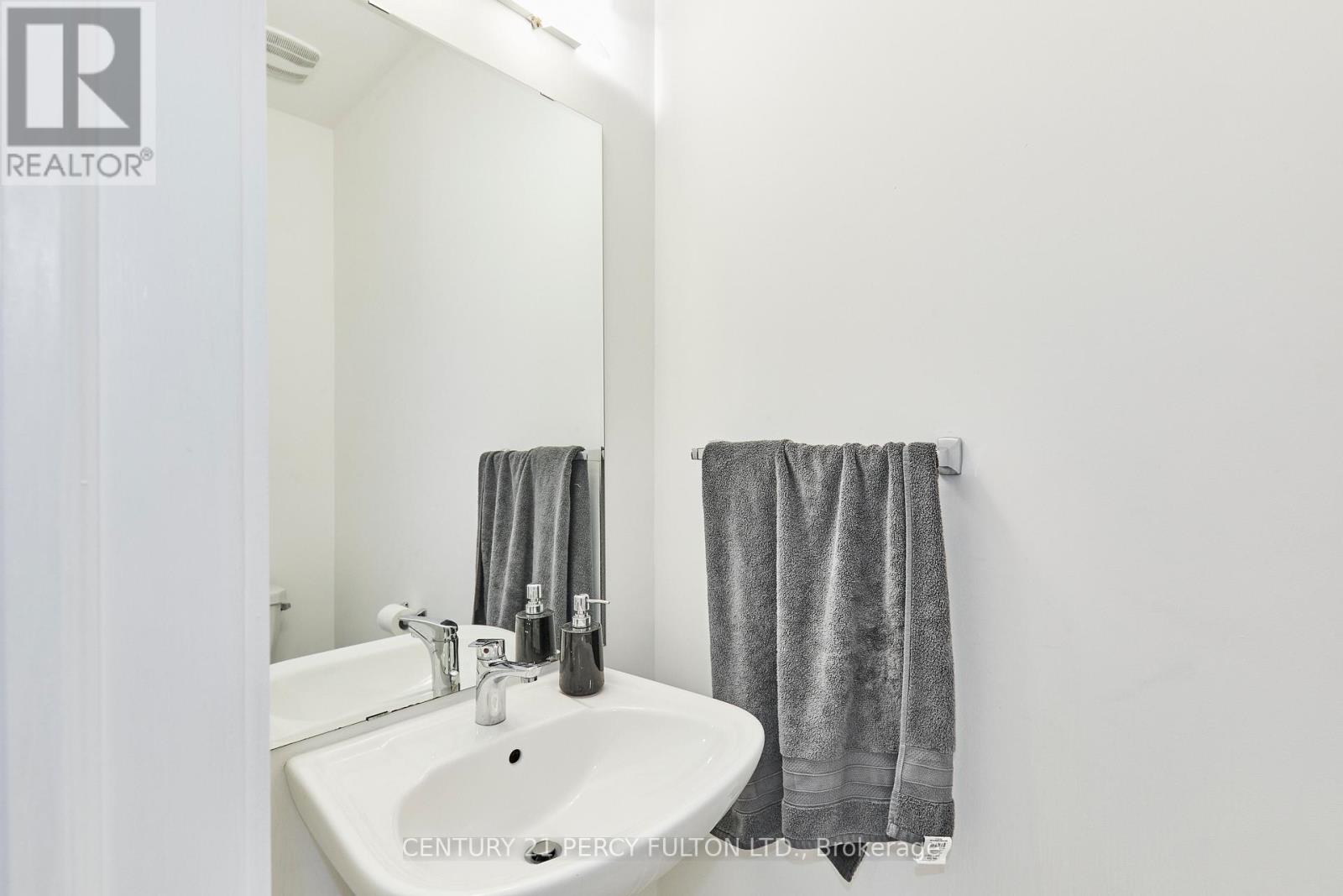 47 Dorian Drive, Whitby, Ontario  L1P 0L6 - Photo 6 - E12491002