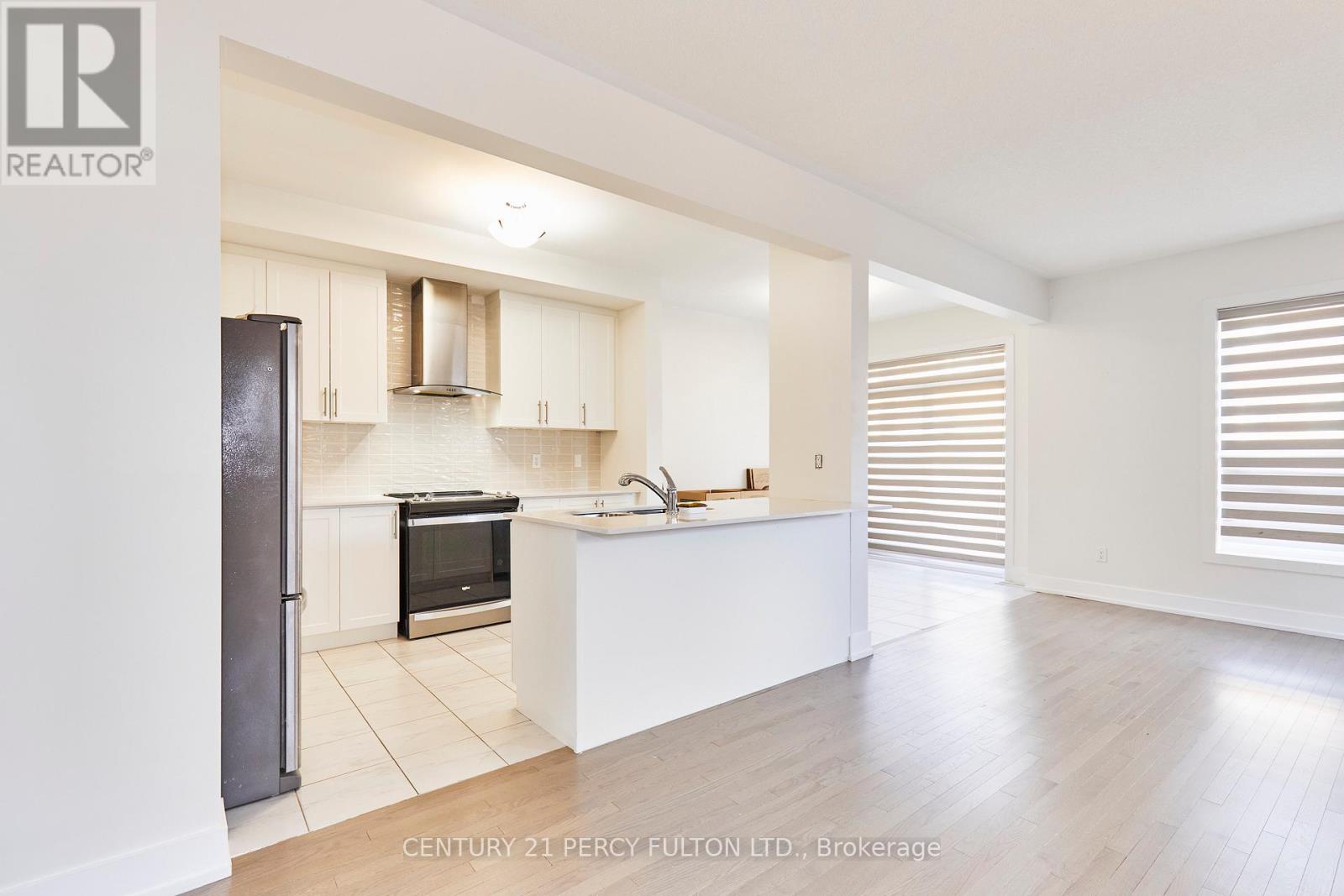 47 Dorian Drive, Whitby, Ontario  L1P 0L6 - Photo 8 - E12491002