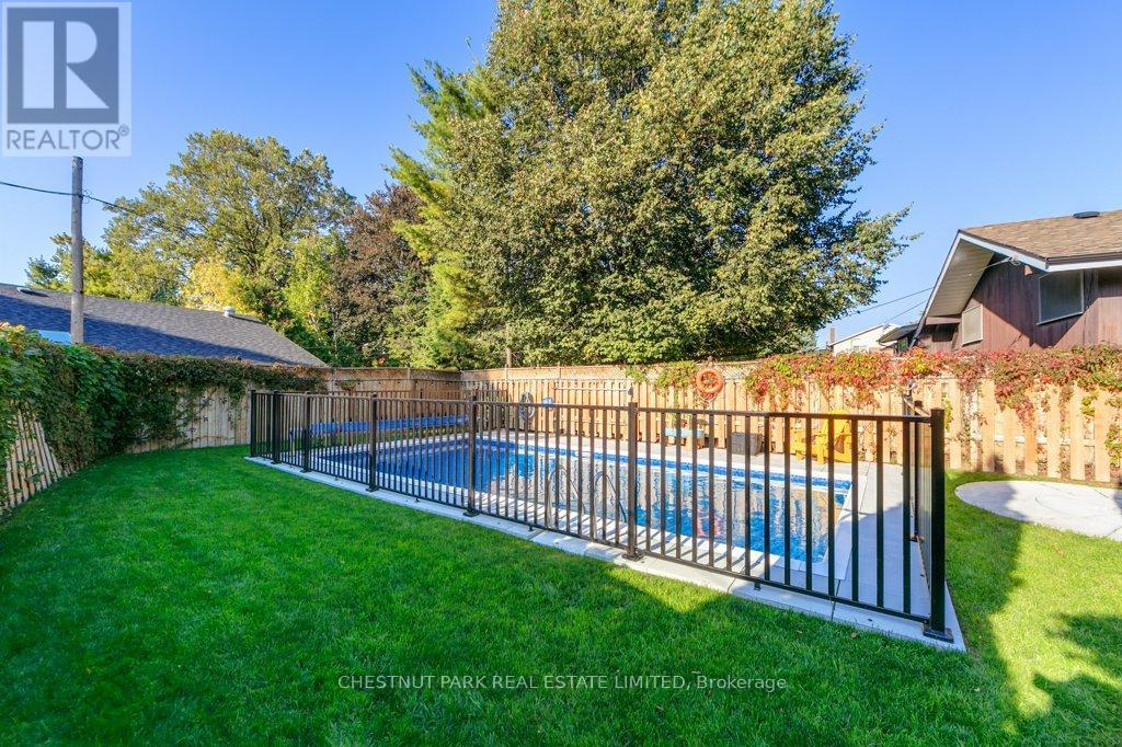 44 Brookridge Drive, Toronto, Ontario  M1P 3M5 - Photo 22 - E12491016