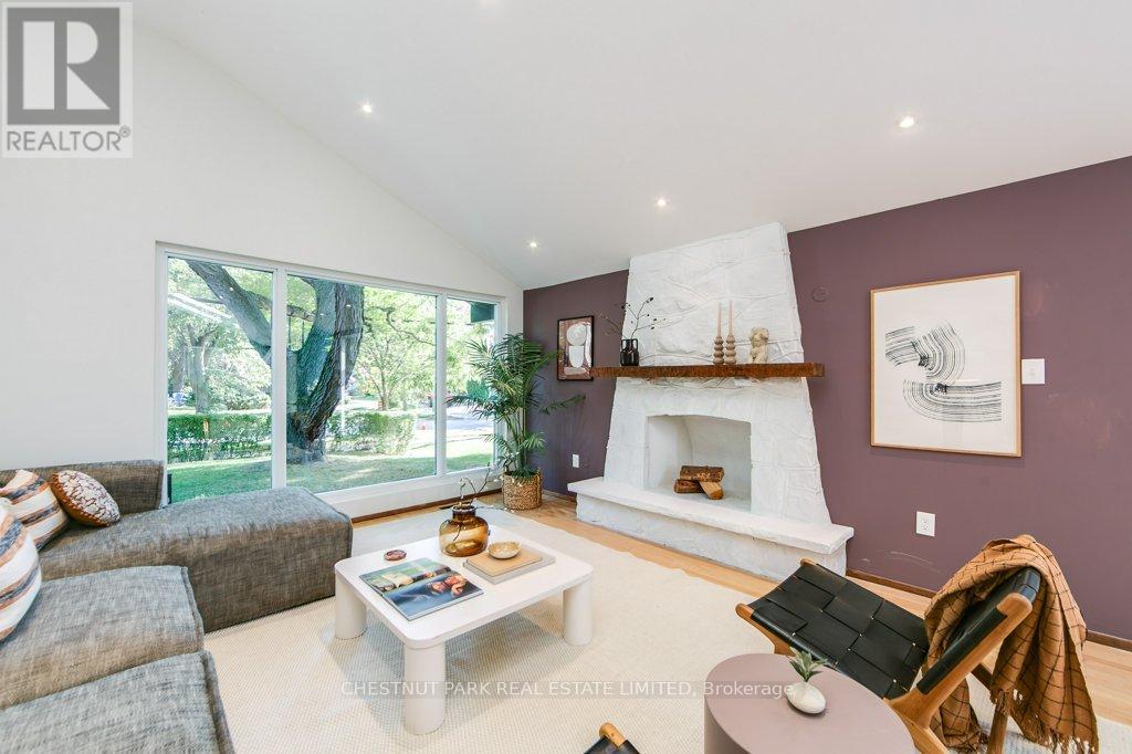 44 Brookridge Drive, Toronto, Ontario  M1P 3M5 - Photo 4 - E12491016