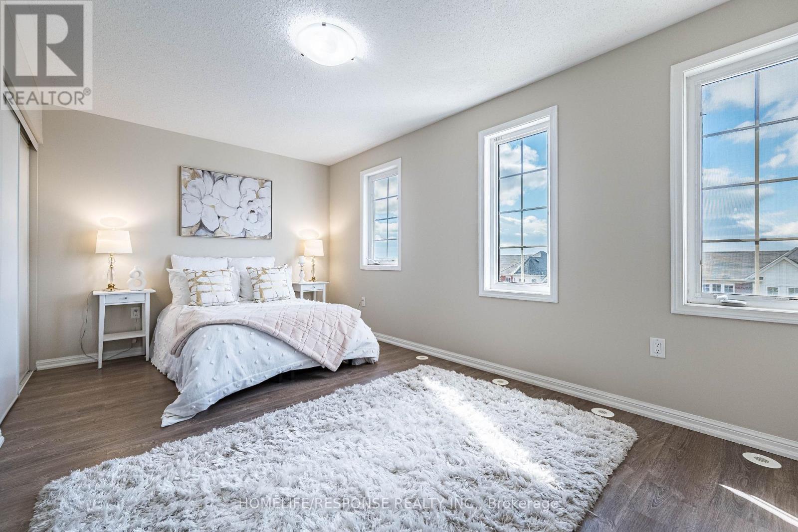 941 Hasselfeldt Heights, Milton (Co Coates), Ontario  L9T 0M5 - Photo 11 - W12468004