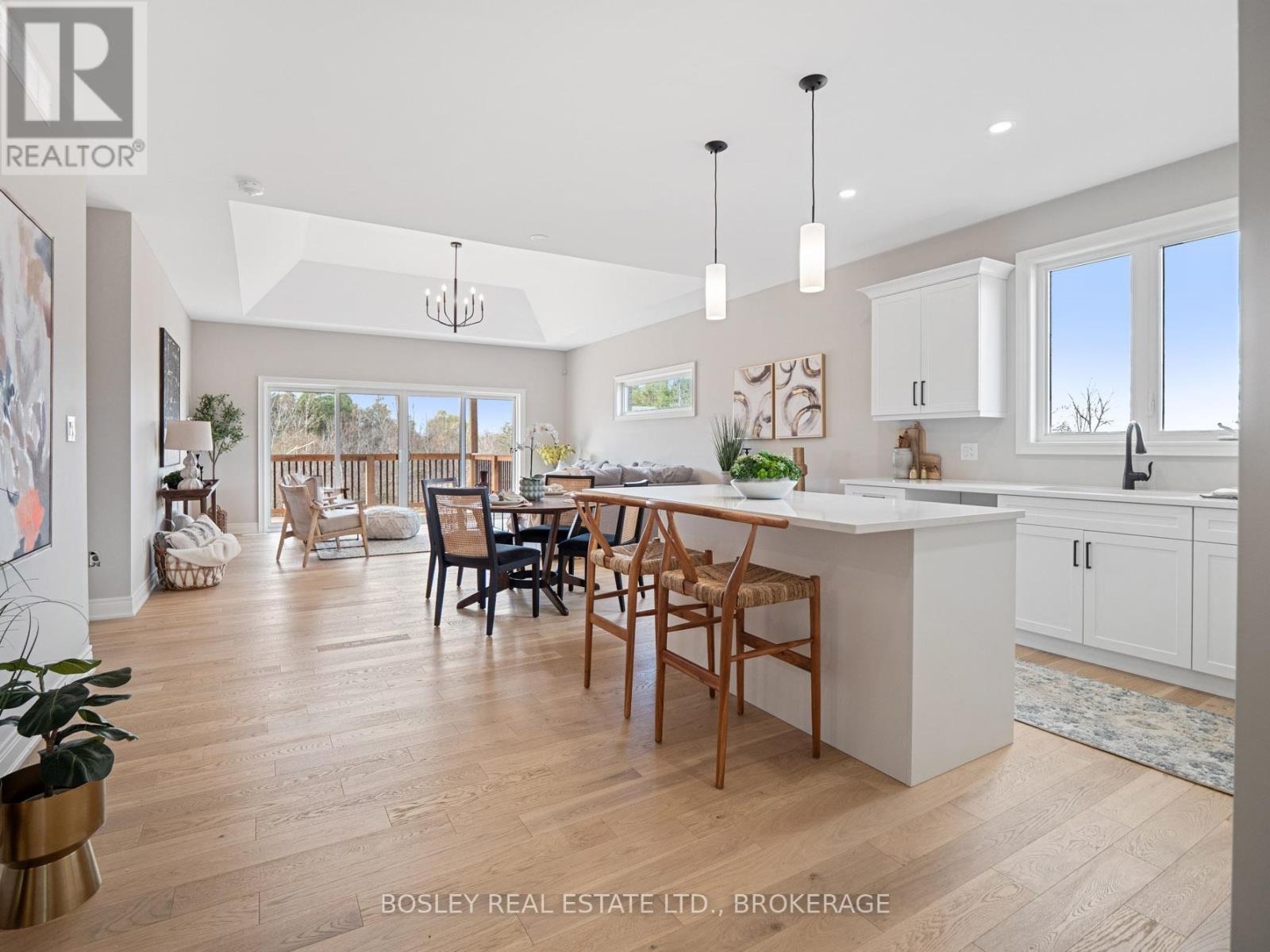 503 Royal Ridge Drive, Fort Erie (Ridgeway), Ontario  L0S 1N0 - Photo 3 - X12491220