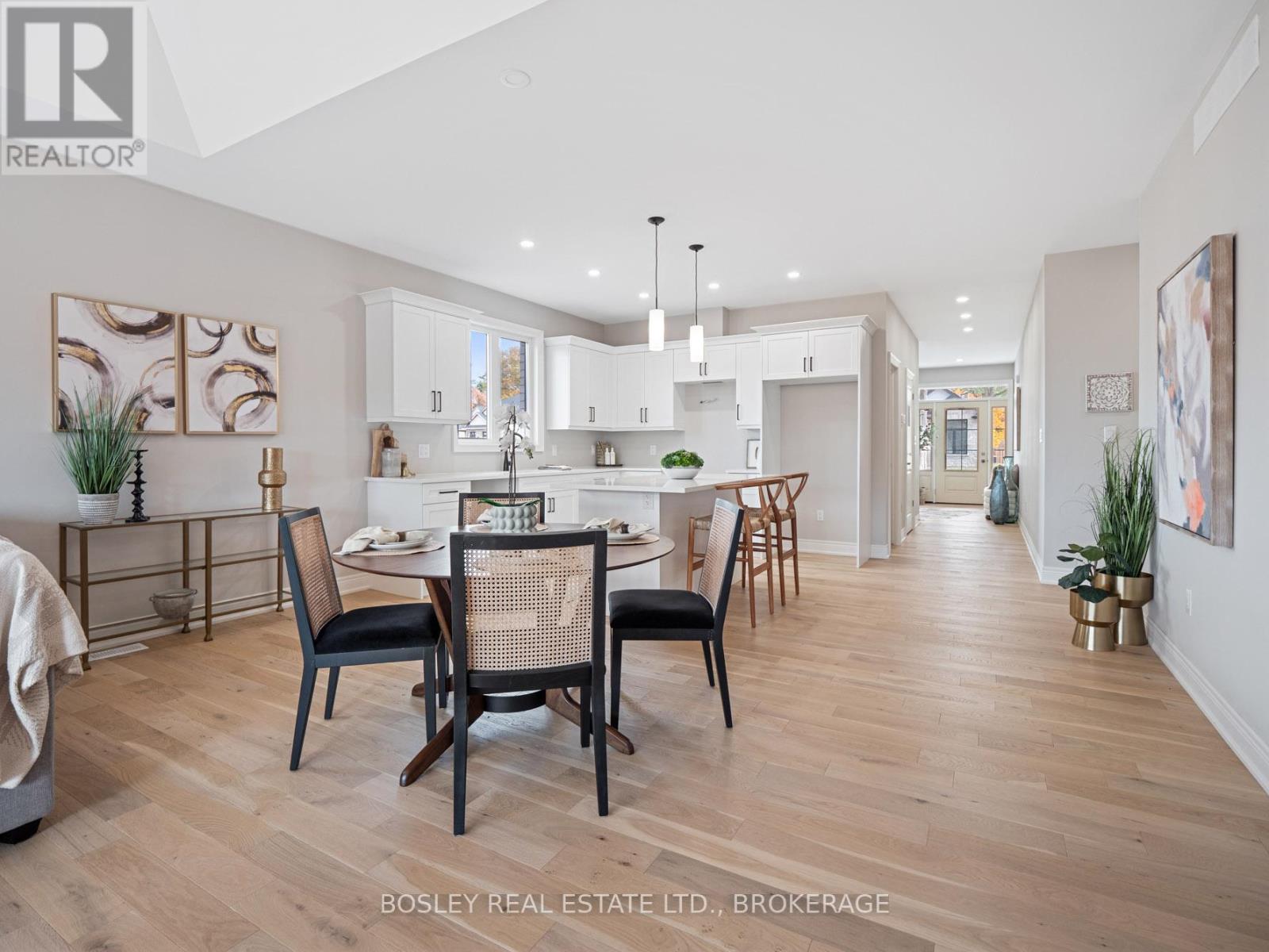 503 Royal Ridge Drive, Fort Erie (Ridgeway), Ontario  L0S 1N0 - Photo 5 - X12491220