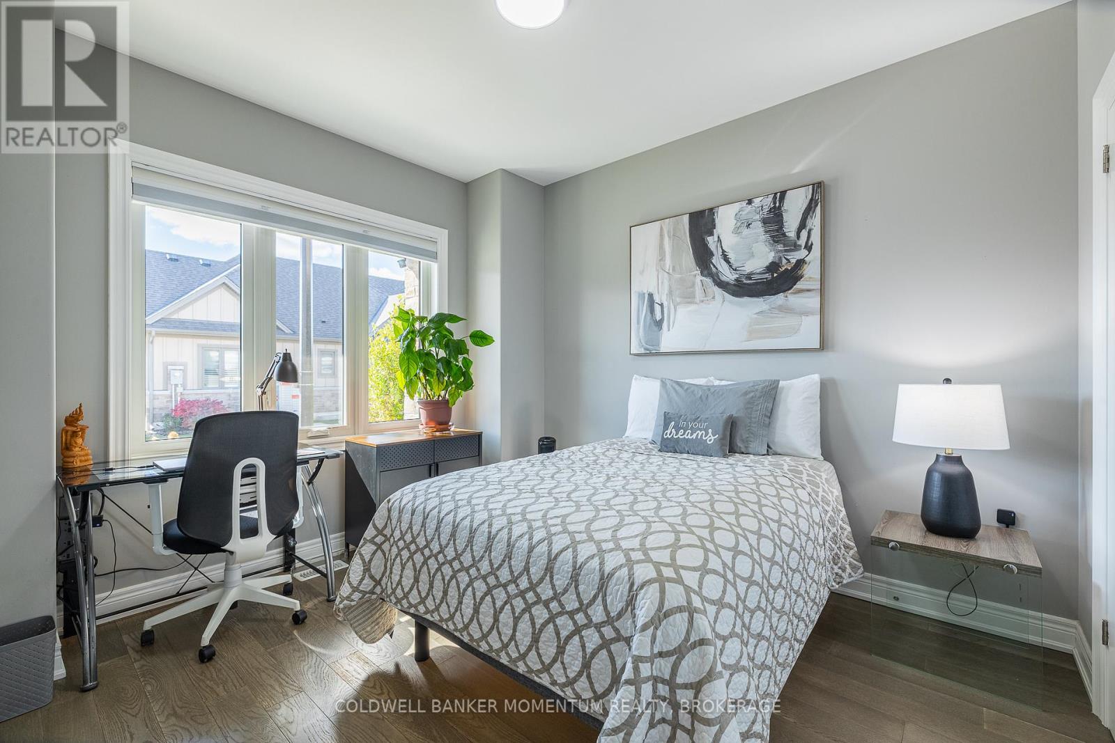 11 Christina Lane, West Lincoln, Ontario  L0R 2A0 - Photo 3 - X12491356