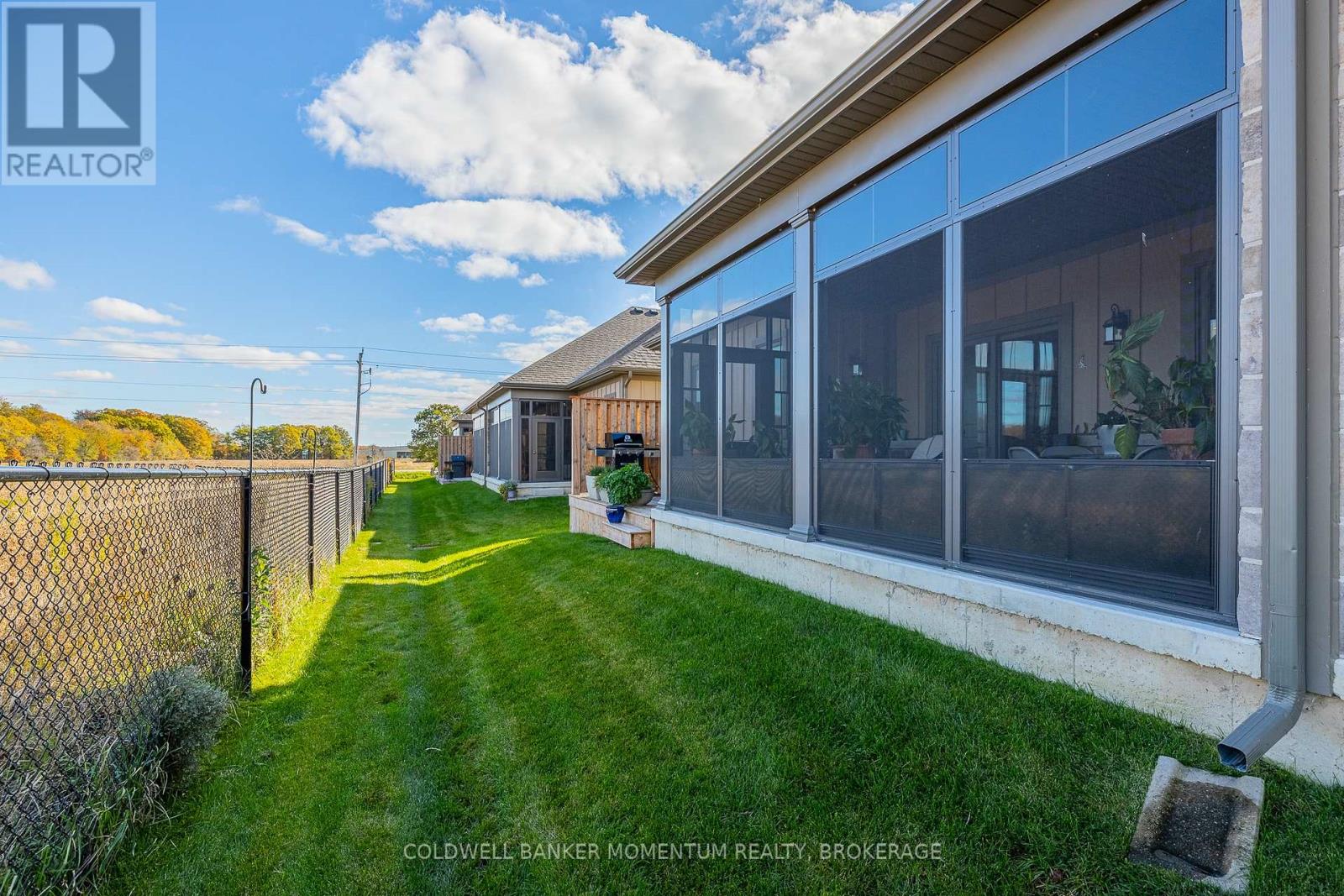 11 Christina Lane, West Lincoln, Ontario  L0R 2A0 - Photo 32 - X12491356