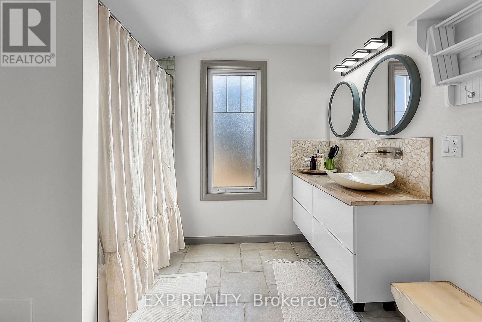 3825 Graeber Avenue, Fort Erie (Crystal Beach), Ontario  L0S 1B0 - Photo 31 - X12491392