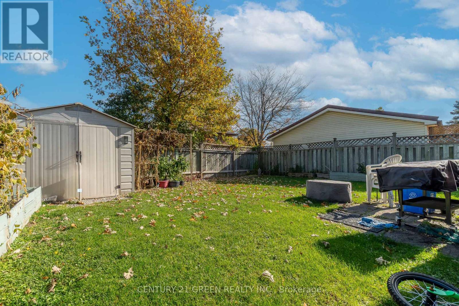 126 Carlyle Drive, London East, Ontario  N5V 3T1 - Photo 38 - X12490816