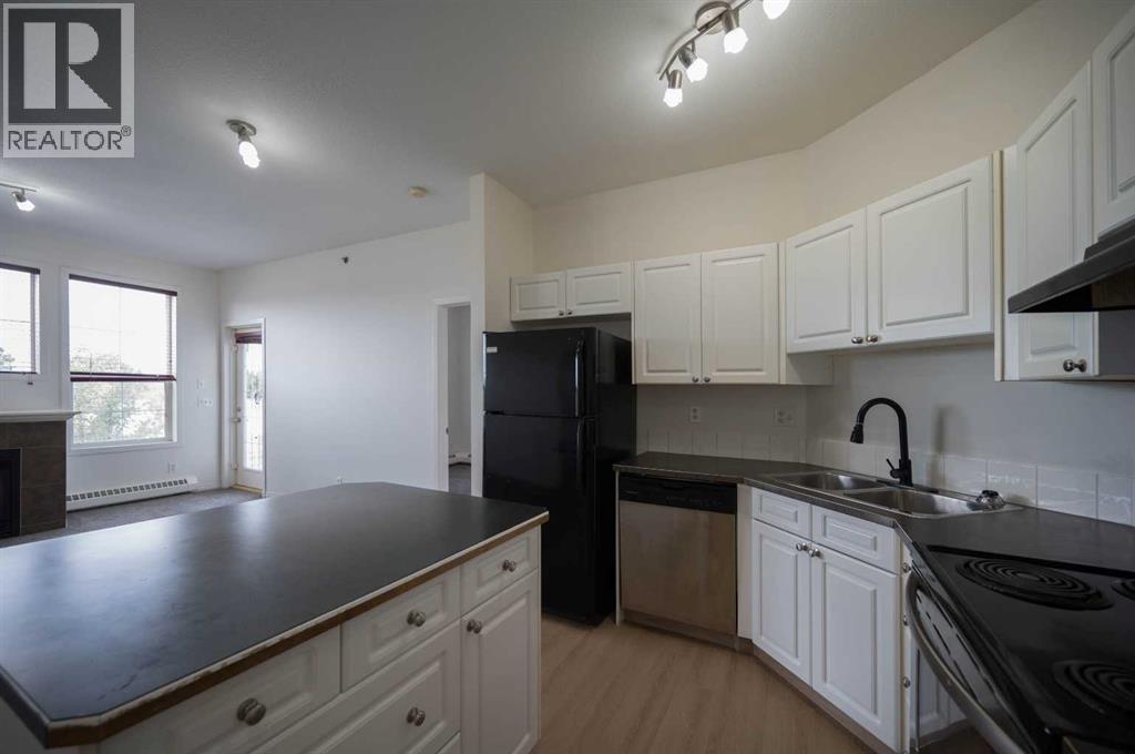 310, 1000 Applevillage Court Se, Calgary, Alberta  T2A 7Z4 - Photo 10 - A2262965