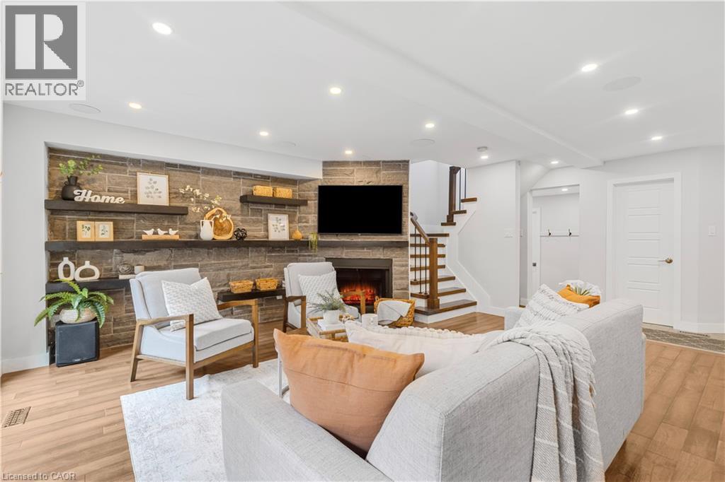 1122 Glenridge Drive, Oakville, Ontario  L6M 2K7 - Photo 12 - 40779411