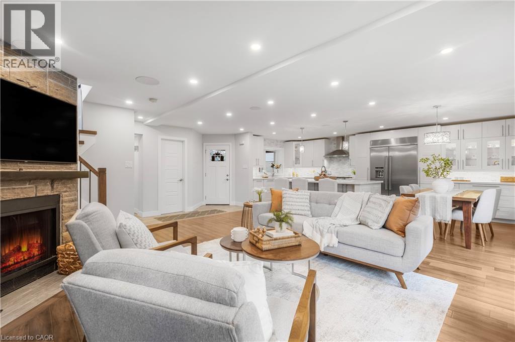 1122 Glenridge Drive, Oakville, Ontario  L6M 2K7 - Photo 8 - 40779411