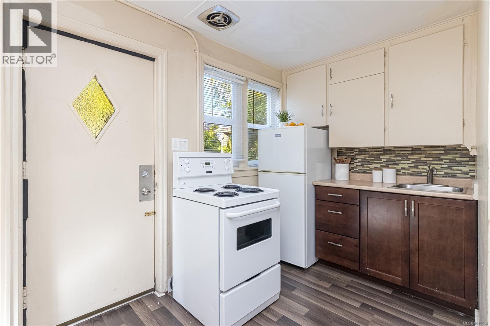 1060+1062 Queens Ave, Victoria, British Columbia  V8T 1M8 - Photo 44 - 1018594